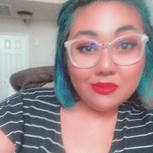 Meet your Posher, Tay